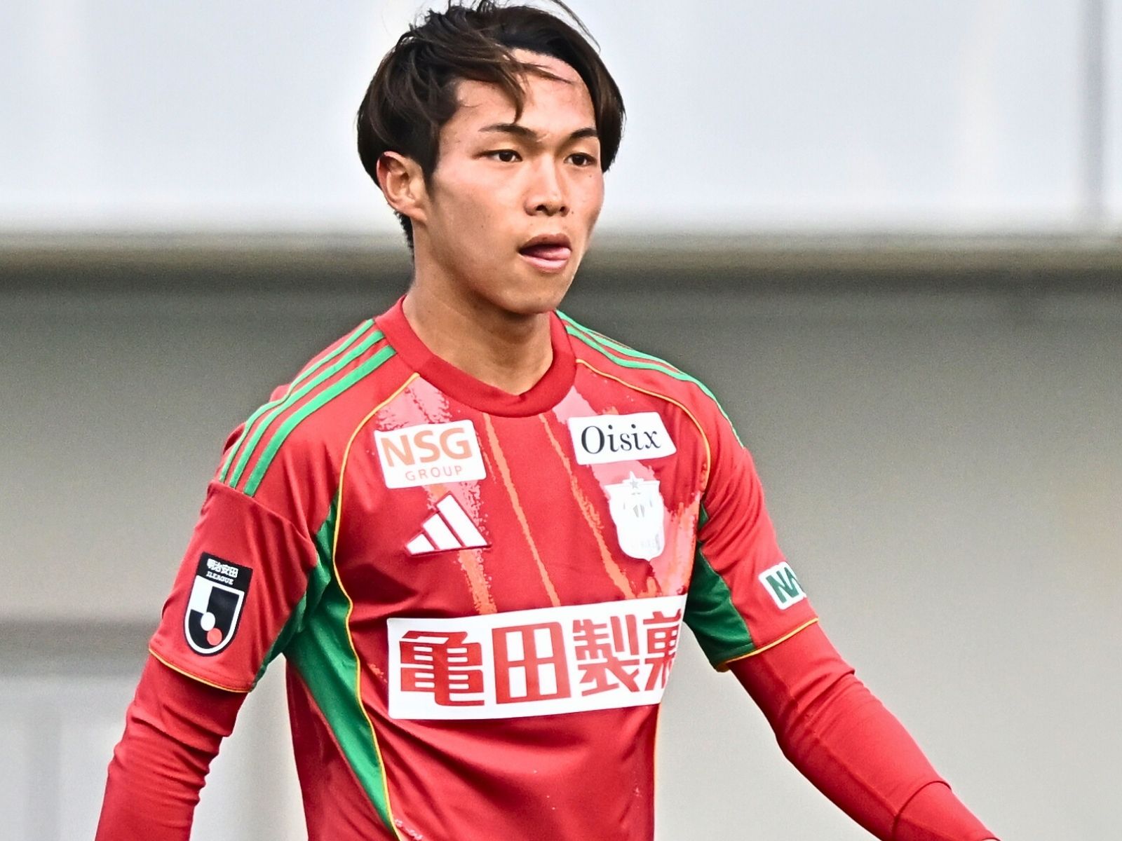 左サイドから攻撃活性化へ。SB佐藤の狙い