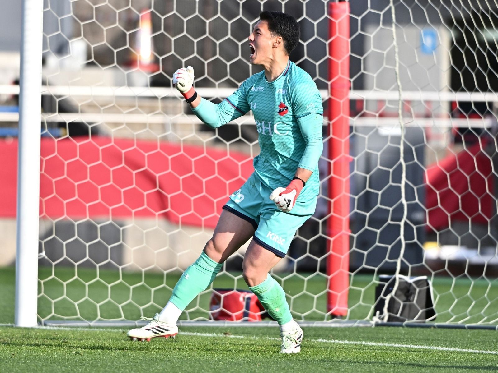 殊勲のGK佐々木。90分を通じて示した安定感