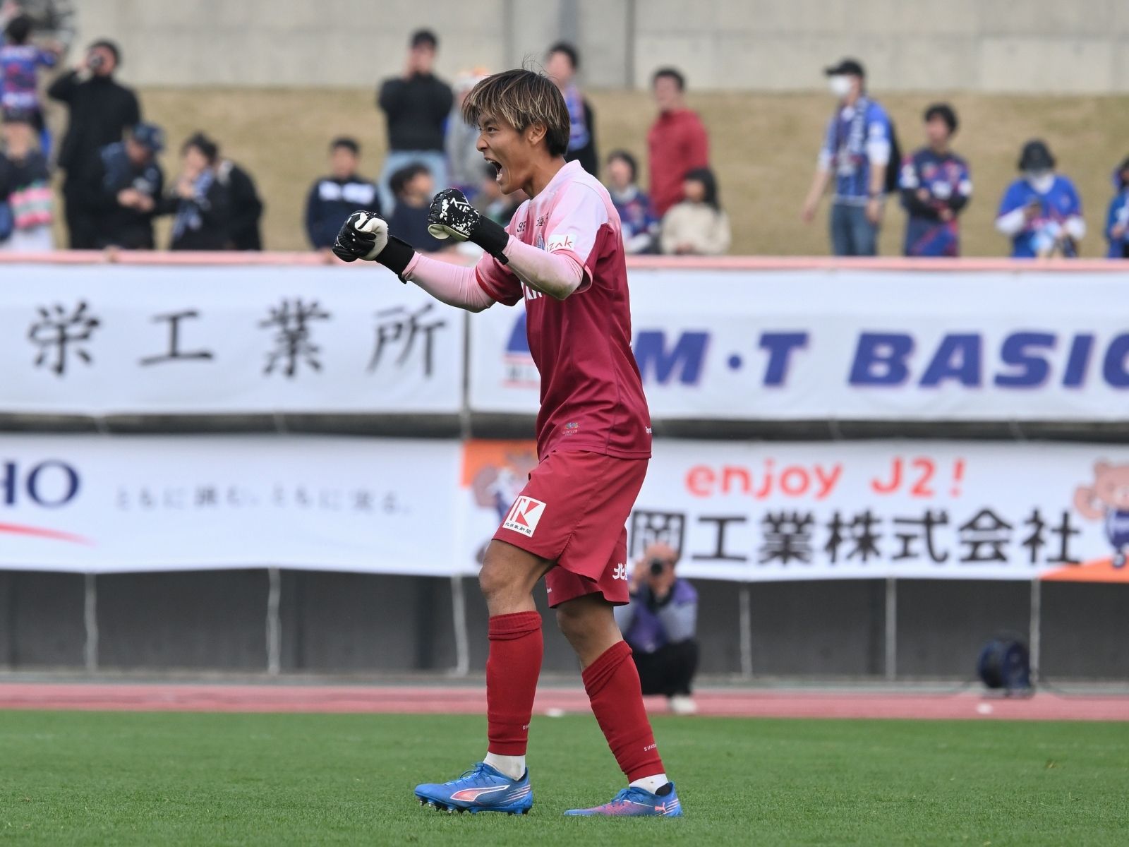 富山初の高卒契約GK。漂う大成の予感