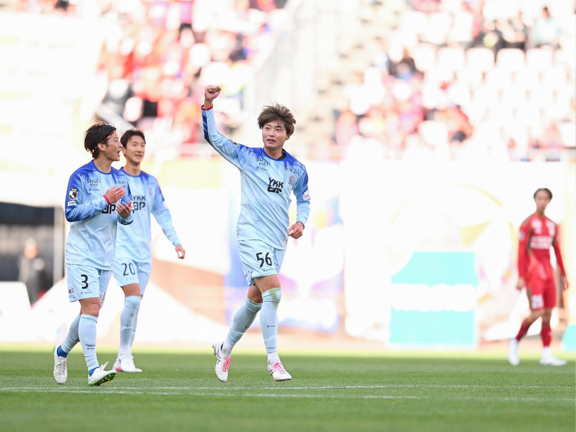 岡本、万感のJ初ゴール。古巣戦に期する思いが結実