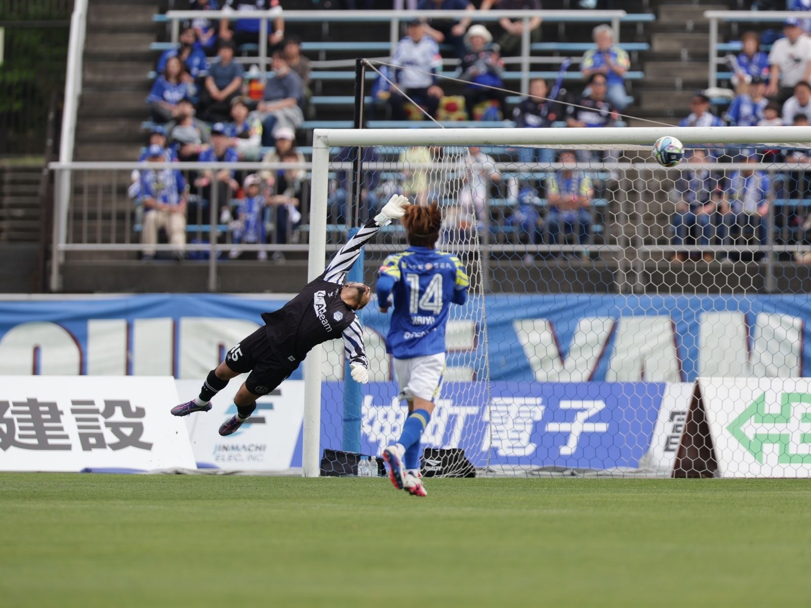 勝利も課題を露呈。狙われた右SBの裏
