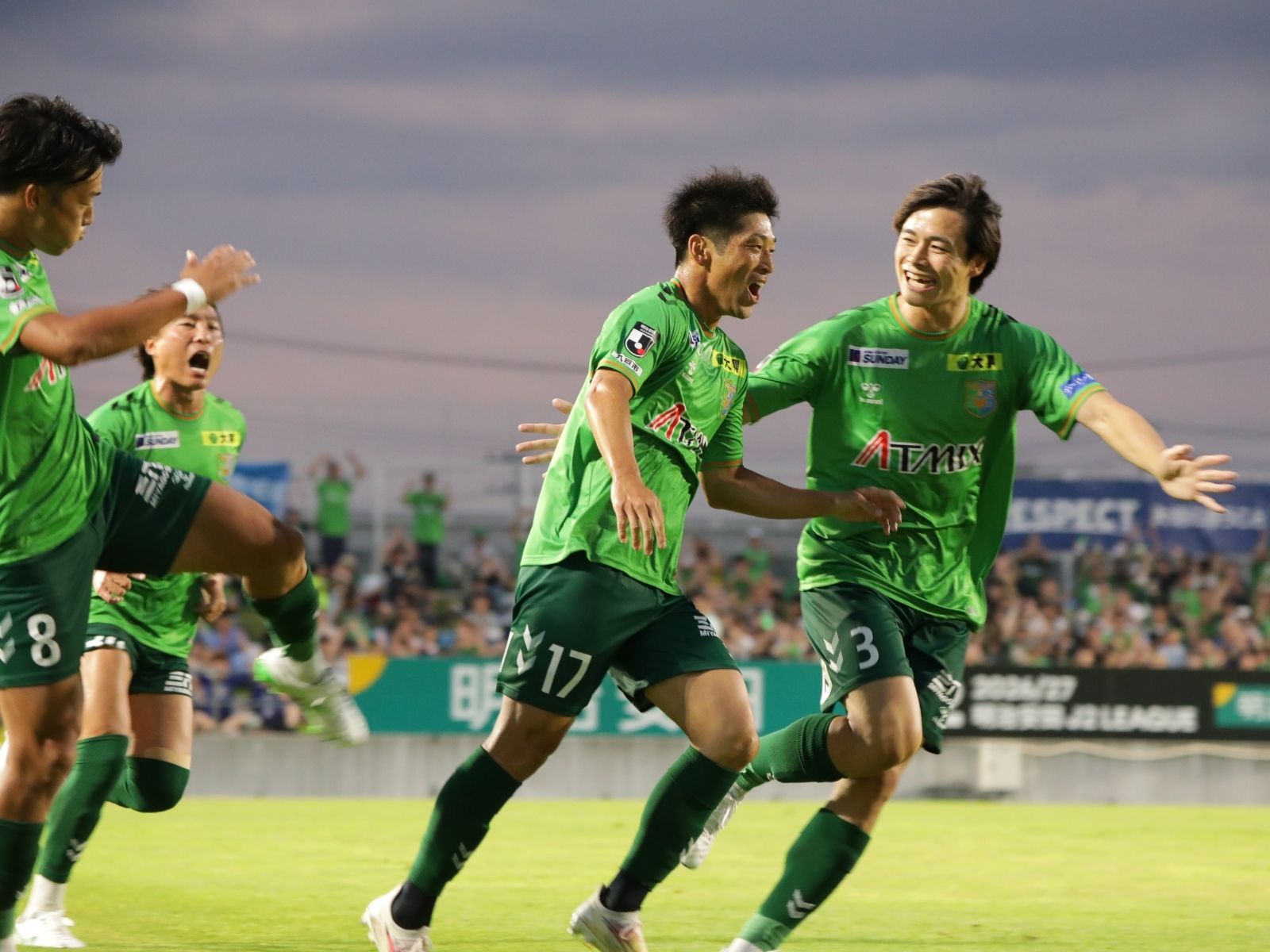 強烈な第一歩。記念すべき一戦でゴラッソ2発