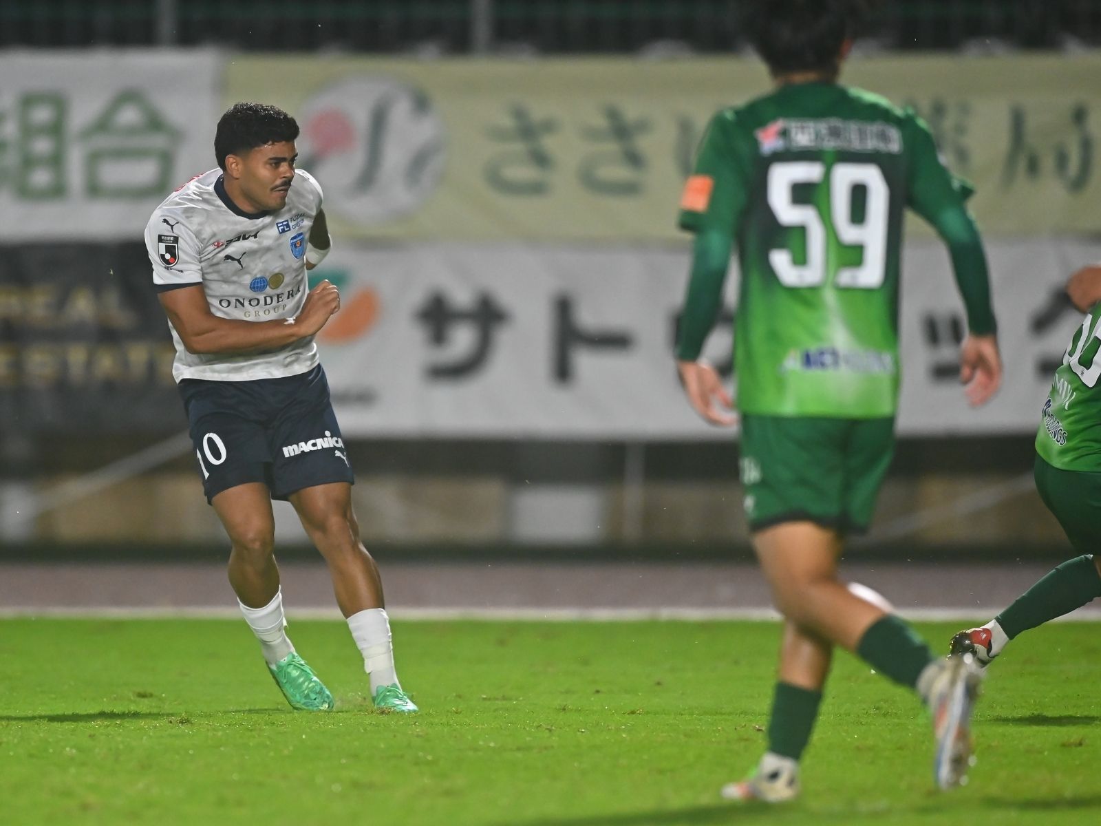 劣勢の前半から逆転。パウロが劇的決勝弾